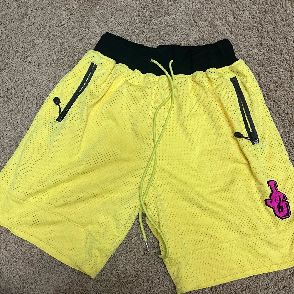 John Geiger Chenille Logo Mesh Basketball Shorts 'Yellow/Pink' Size L